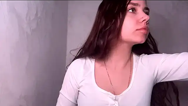 Snapshot of MiloyNoir chatting on January 13, 2026, 4:44 pm MiloyNoir online show from January 13, 2026, 4:44 pm