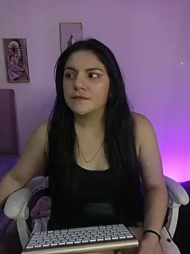 paulina coxx online show from February 7, 2026, 12:13 pm