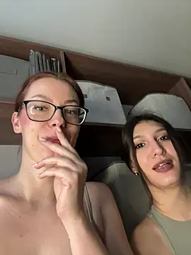 Snapshot of RussianGirls_ chatting on February 24, 2026, 1:12 pm RussianGirls online show from February 24, 2026, 1:12 pm