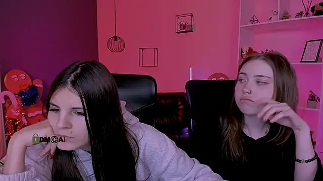 lizzie boom  online show from January 12, 2026, 8:15 pm