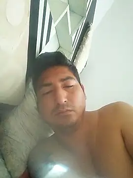 Snapshot of Yrresistible666 chatting on February 2, 2026, 4:06 pm Yrresistible666 online show from February 2, 2026, 4:06 pm