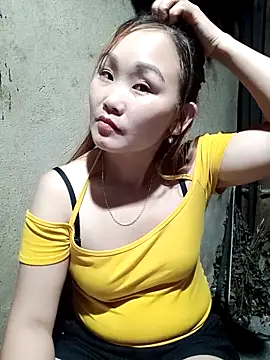Snapshot of yula-bi chatting on May 19, 2026, 2:02 pm yula-bi online show from May 19, 2026, 2:02 pm