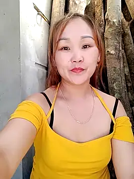 Snapshot of yula-bi chatting on May 12, 2026, 10:32 am yula-bi online show from May 12, 2026, 10:32 am
