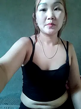 Snapshot of yula-bi chatting on May 15, 2026, 11:25 pm yula-bi online show from May 15, 2026, 11:25 pm