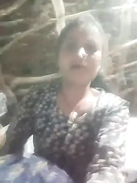 Cuty priti online show from April 19, 2026, 5:25 pm