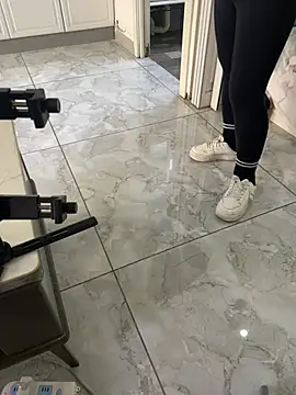 aiye666 online show from April 22, 2026, 1:56 am