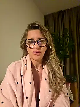 LaLynn online show from March 2, 2026, 6:48 pm