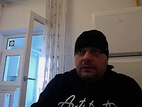 Snapshot of TomasTenerife chatting on March 3, 2026, 11:39 am TomasTenerife online show from March 3, 2026, 11:39 am