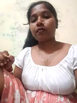 Snapshot of Eashita_01 chatting on December 22, 2025, 6:13 am Eashita 01 online show from December 22, 2025, 6:13 am