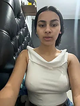 ManuelaEvans  online show from February 24, 2026, 8:10 pm