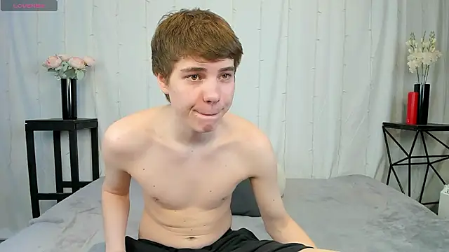 andyyzzz online show from March 6, 2026, 7:31 pm