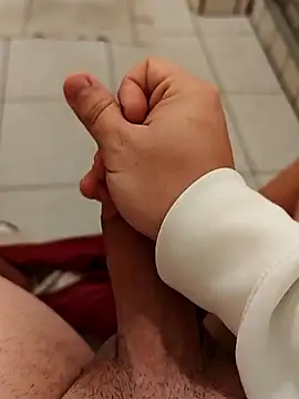 Snapshot of RimmingPussy24 chatting on March 4, 2026, 10:34 am RimmingPussy24 online show from March 4, 2026, 10:34 am