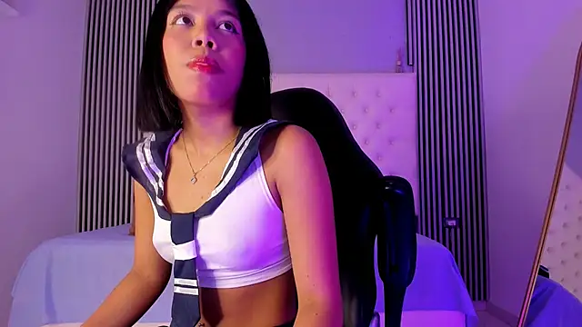 Snapshot of ashley_deluxe chatting on March 21, 2026, 1:59 pm ashley deluxe online show from March 21, 2026, 1:59 pm