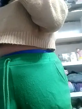 Snapshot of vanNe78 chatting on February 24, 2026, 7:26 pm vanNe78 online show from February 24, 2026, 7:26 pm