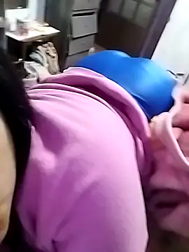 Snapshot of vanNe78 chatting on February 23, 2026, 1:01 pm vanNe78 online show from February 23, 2026, 1:01 pm