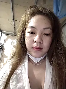 Snapshot of Lucky_cutee chatting on December 22, 2025, 11:49 pm Lucky cutee online show from December 22, 2025, 11:49 pm