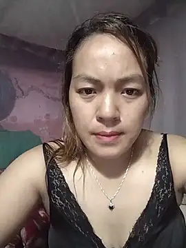 Snapshot of Lucky_cutee chatting on July 17, 2026, 8:44 am Lucky cutee online show from July 17, 2026, 8:44 am