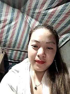 Snapshot of Lucky_cutee chatting on January 13, 2026, 11:41 pm Lucky cutee online show from January 13, 2026, 11:41 pm