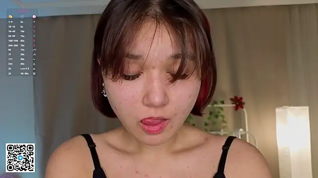 Snapshot of EvelinaKilner chatting on December 22, 2025, 4:23 am EvelinaKilner online show from December 22, 2025, 4:23 am