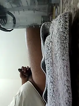 Snapshot of thelonewolf36 chatting on February 28, 2026, 3:44 pm thelonewolf36 online show from February 28, 2026, 3:44 pm