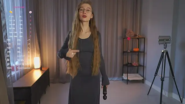 HollyOuk online show from January 14, 2026, 4:49 am