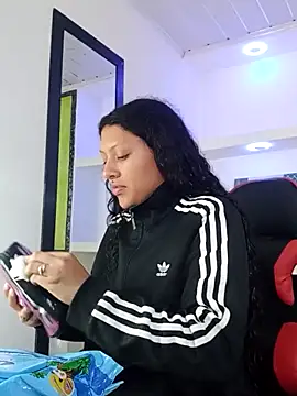 ashley-17 online show from February 8, 2026, 4:21 am