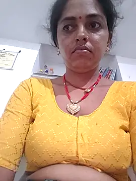 Snapshot of Mahima_rani34 chatting on June 2, 2026, 10:32 pm Mahima rani34 online show from June 2, 2026, 10:32 pm