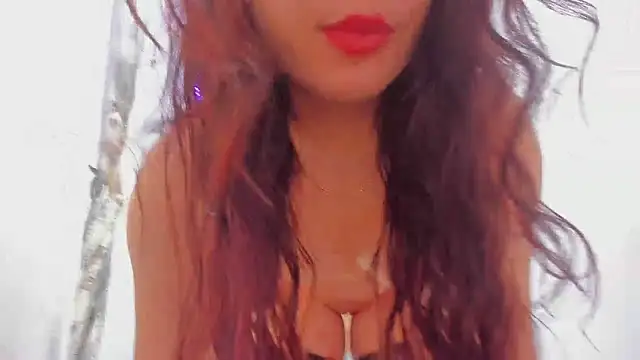 Snapshot of RedAssHottie chatting on March 2, 2025, 10:05 am RedAssHottie online show from March 2, 2025, 10:05 am
