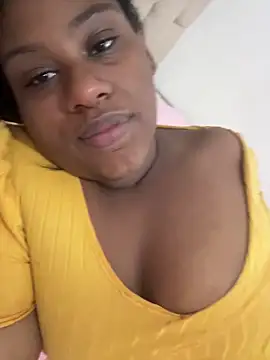 Snapshot of amorasecy chatting on December 20, 2025, 8:22 pm amorasecy online show from December 20, 2025, 8:22 pm