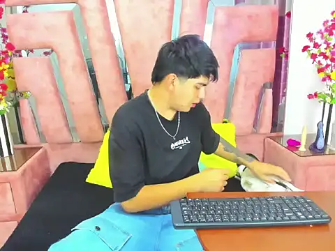 ThomasThund online show from January 10, 2026, 1:06 pm