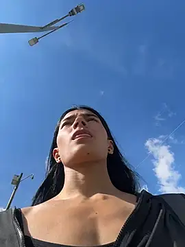 Ema Rose  online show from April 8, 2026, 8:21 pm