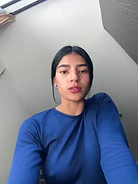 Snapshot of Ema_Rose_ chatting on February 12, 2026, 6:07 pm Ema Rose online show from February 12, 2026, 6:07 pm