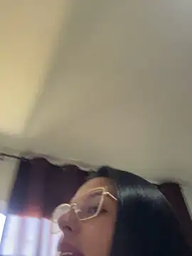 Snapshot of jujuarantes__2026 chatting on February 18, 2026, 12:56 pm jujuarantes 2026 online show from February 18, 2026, 12:56 pm