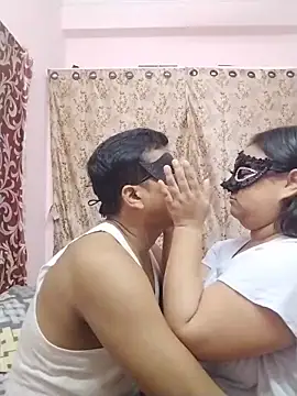 Snapshot of DesiSeductress chatting on June 4, 2026, 5:50 pm DesiSeductress online show from June 4, 2026, 5:50 pm