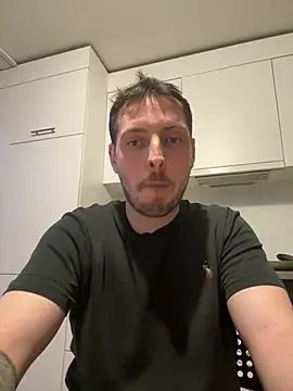 Snapshot of amateurslave chatting on February 1, 2026, 6:44 am amateurslave online show from February 1, 2026, 6:44 am