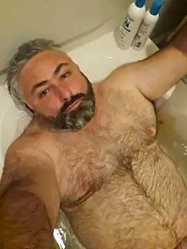 Snapshot of MacGuyver20 chatting on February 11, 2026, 5:18 am MacGuyver20 online show from February 11, 2026, 5:18 am