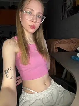 Lilpiks online show from March 12, 2026, 12:53 pm