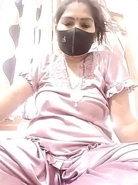 ritu7755 online show from April 12, 2026, 7:44 am