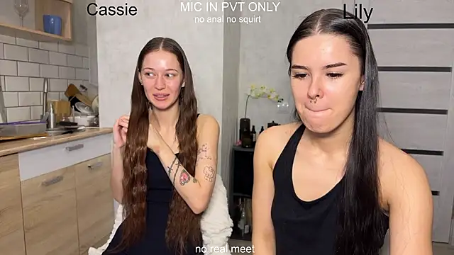 Snapshot of girls_secrets chatting on February 3, 2026, 11:04 am girls secrets online show from February 3, 2026, 11:04 am