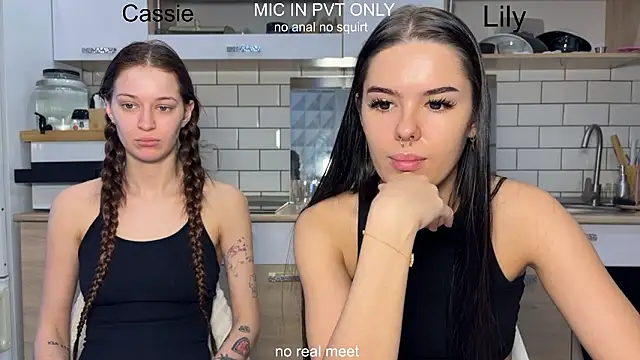 Snapshot of girls_secrets chatting on February 13, 2026, 10:26 am girls secrets online show from February 13, 2026, 10:26 am