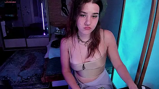 Snapshot of Sweetie_Cattt chatting on February 6, 2026, 10:55 am Sweetie Cattt online show from February 6, 2026, 10:55 am