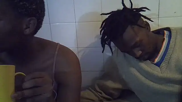 goldenstrips295 online show from March 26, 2026, 10:40 pm