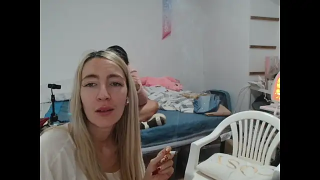 BarbieBlondieGirl online show from January 9, 2026, 12:39 am