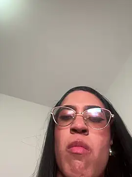 ValentinaEvanz online show from July 8, 2026, 10:21 pm