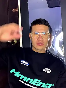 Latin Paisa Boy online show from January 11, 2026, 2:40 am