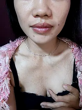 Snapshot of MISSINKUTE chatting on February 3, 2026, 2:53 am MISSINKUTE online show from February 3, 2026, 2:53 am