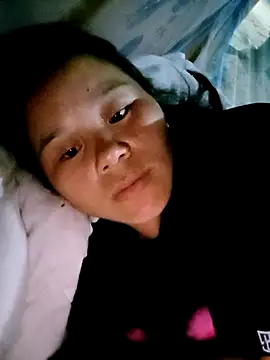 DIANAKUTE online show from April 10, 2026, 2:24 pm