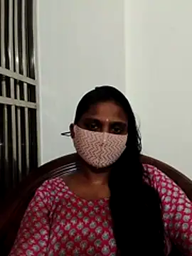 Snapshot of Hot_Sweety02 chatting on March 13, 2026, 1:05 pm Hot Sweety02 online show from March 13, 2026, 1:05 pm