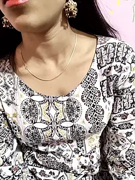 Yours-Zeenat online show from April 11, 2026, 6:11 pm