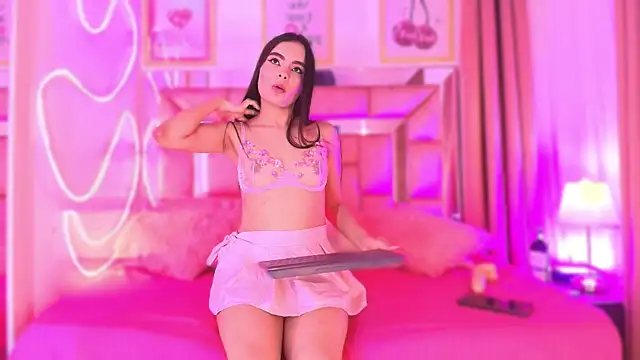 Sophieh Sweet online show from January 15, 2026, 9:34 am